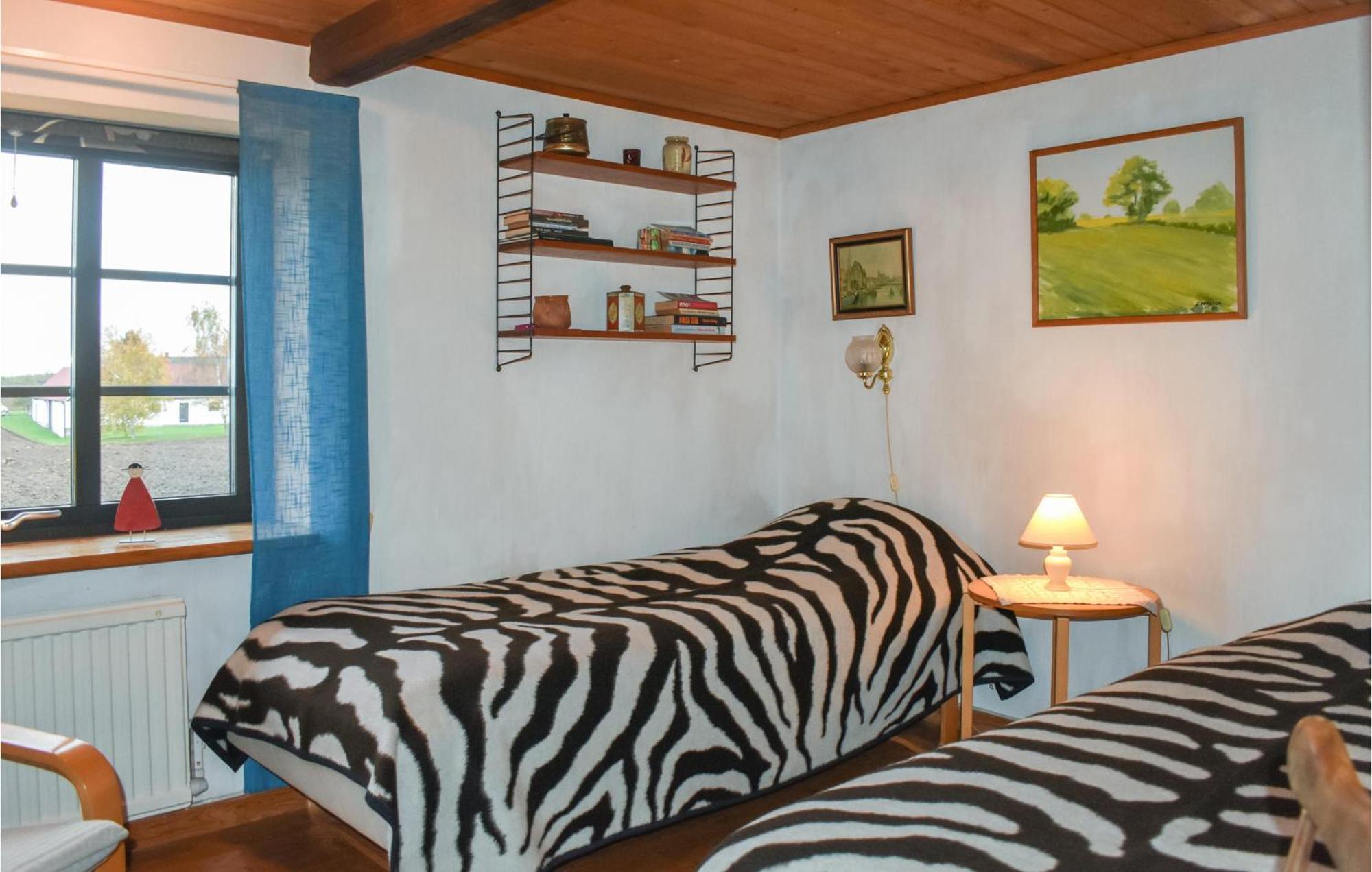 1 Bedroom Cozy Home In Simrishamn Gladsax Exterior photo